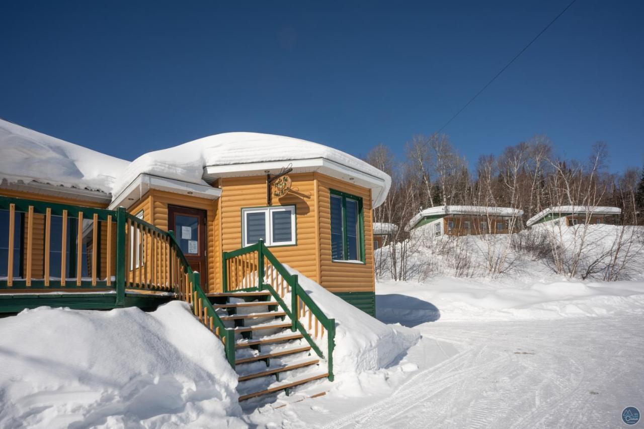 Auberge Eva Lac-Bouchette Екстериор снимка