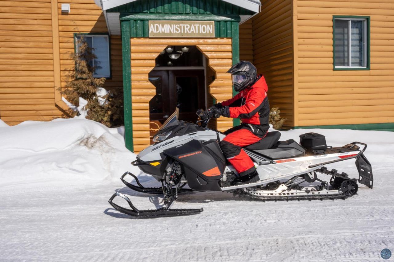 Auberge Eva Lac-Bouchette Екстериор снимка