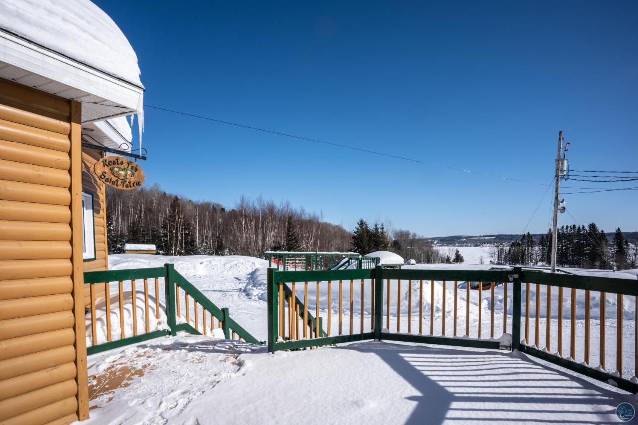 Auberge Eva Lac-Bouchette Екстериор снимка